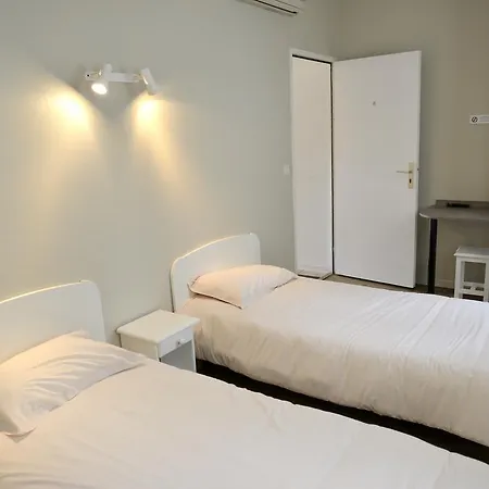 Hotel Des Arceaux Saint-Sever (Landes)